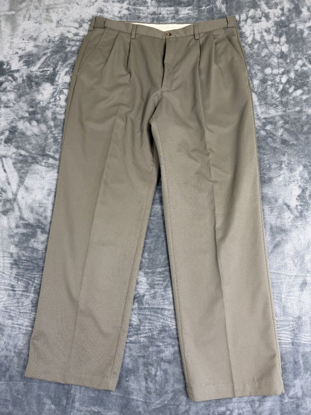 Haggar Mens Dress Pants Size 38X32 Olive Polyester Pleated